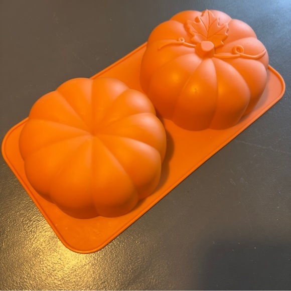Celebrate It Orange Pumpkin Silicone Mold Cake Jello Fall Autumn Bake Baking - Picture 7 of 7